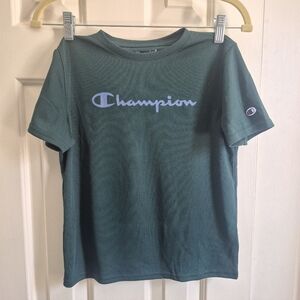 🌼$6 Boys Champion Shirt